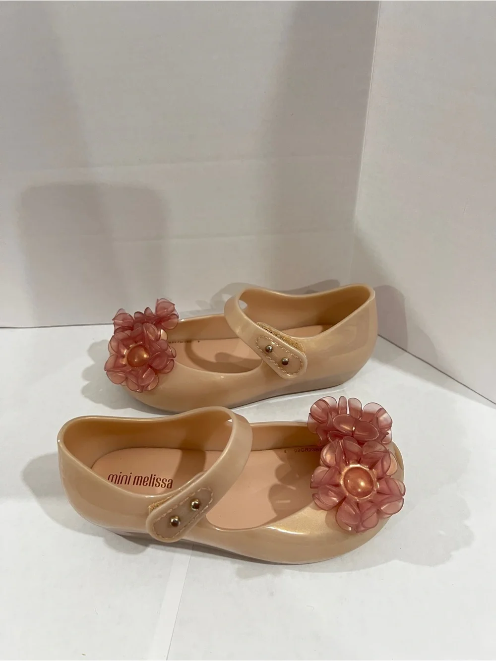 Mini Melissa Ultragirl Springtime Pearly Pink Girls kids Size 9 Waterproof Comfy